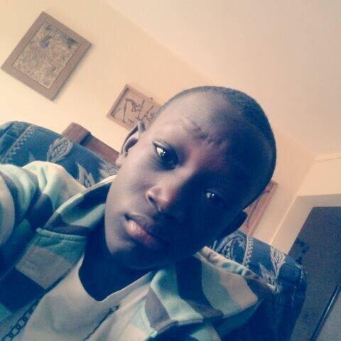 160 caractères ??? Sérieux je vaut mieux nigguh ...
Je t'Follow et  si tu Follow pas Back je unfollow seu ndey ;) 
#TEAM221 #TeamDebo #TeamBrezzy #TeamSKATE