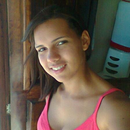 A musica não cura,mas alivia a dor .                                                                                     #Sigo_de_voltar_quem_me_segui.#