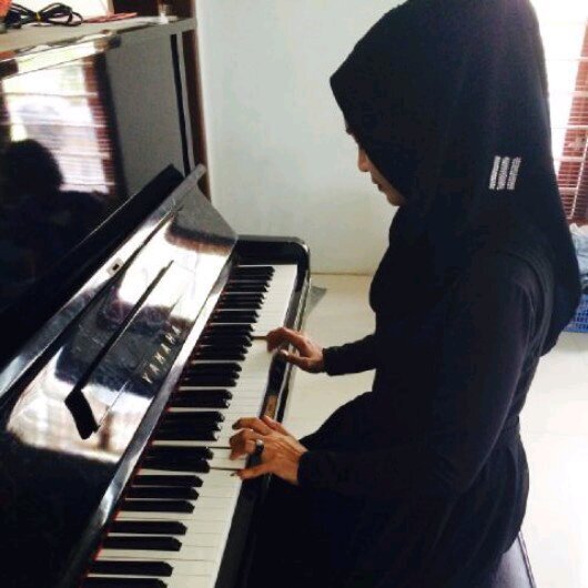 Cutnovanandaria's profile picture. 