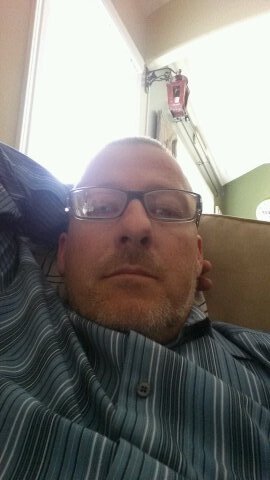 valetrat's profile picture. 