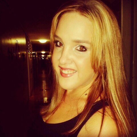 20. Law student. Lover of music, politics, hashtags and unscheduled craziness