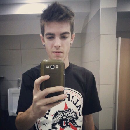 Representante do povo élfico na Sociedade do Anel.