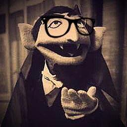 1.Vampiro. 2.Contador. 3........(Silencio).  4. Matemático/Exacto. 5.Desde aquí te brinco.