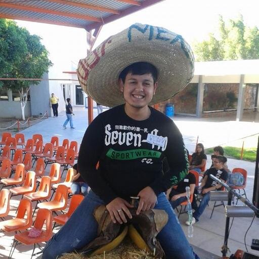 El amor es sufrido;El amor no tiene envidia,el amor no es jactancioso,no se envanece.No hace nada indebido,Todo lo sufre,todo lo cree,todo lo soporta