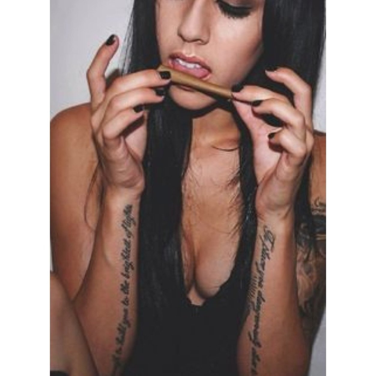 smoke cigs with me