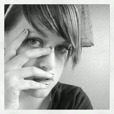 Profile Picture of Kellie Jo Pyle (@ForgettingAPast) on Twitter