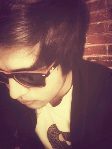 eduardo65276663's profile picture. sexo,drogas,rock.