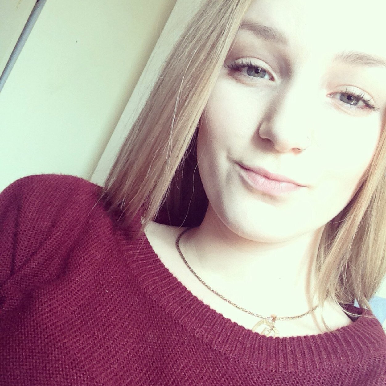 Up & Coming Model - 16 Years Old - Management - Vikkecranwellenquiries@gmail.com
Instagram - vikkecranwell