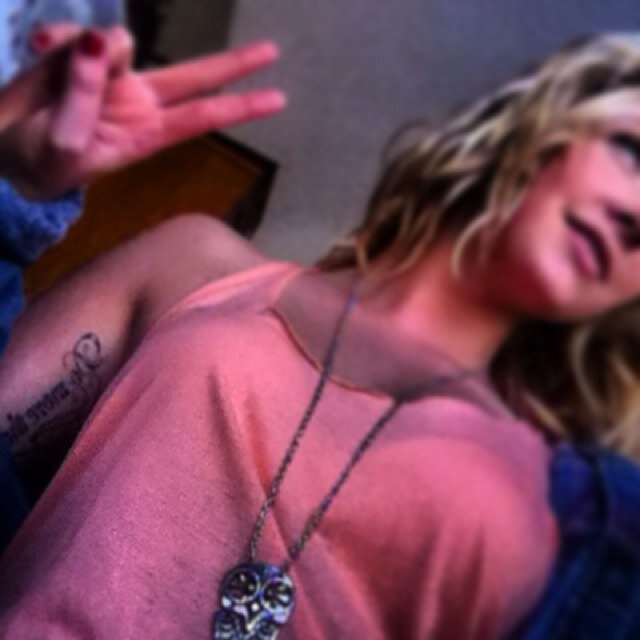 Riley_JW's profile picture. Peace.love. Happiness blah blah 'something really intelligent and creative here' #BMFOT #NC