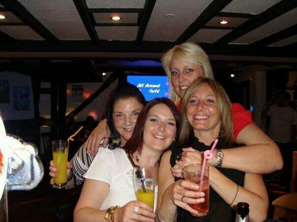 juejue10xx's profile picture. 