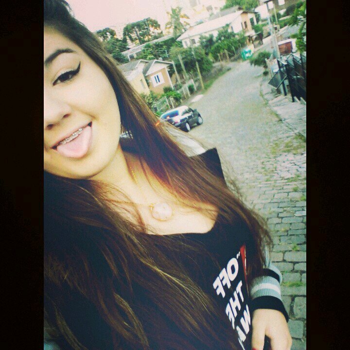 snap: victoriapistor insta: suckdeme
