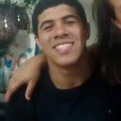 Hakuna Matata é lindo dizer. Os seus problemas, você deve esquecer, isso é viver, é aprender, Hakuna Matata.