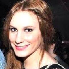 La vida no se ha hecho para comprenderla, sino para vivirla porque lo imposible se intenta y lo difícil se consigue. Smile :)