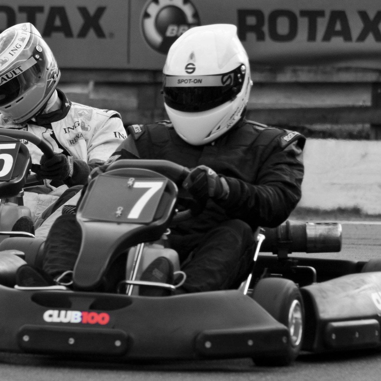Big fan of Motorsport, aircrafts, weather...and my Family!