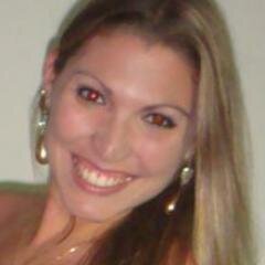 Se nunca erramos ñ significa que somos perfeitos, e sim que tivemos medo de tentar.Portanto ERRE mas TENTE, afinal o ideal é sermos FELIZES e ñ perfeitos!
