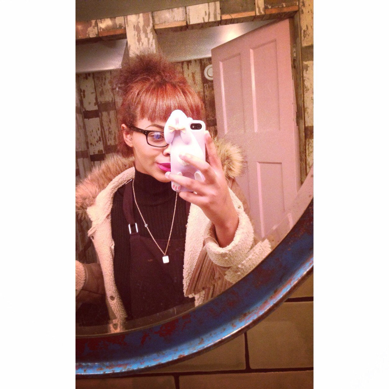 horrerr's profile picture. This is where i come to be sad 


@rariamobertson