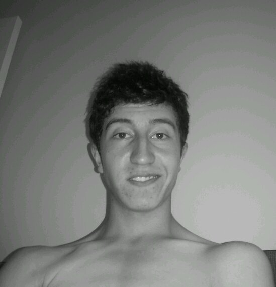 Akon, Adele, Lil wayne, Duman, Naught boy, Skrillex dinliyorsan bendensin dostuum... (http://t.co/0TaW4ddcym) TAKİP EDEN EDİLİR