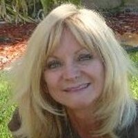 Linda McKee - @LindaMcKee19 Twitter Profile Photo