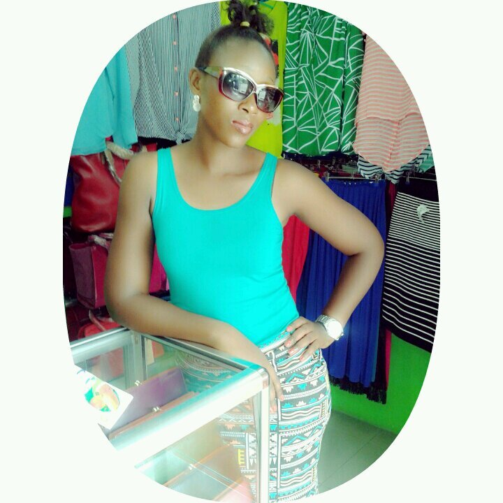 Hi!am simple girl nd happy!I hv Business at Africasana name juji's spot!karibuni sanaaa.