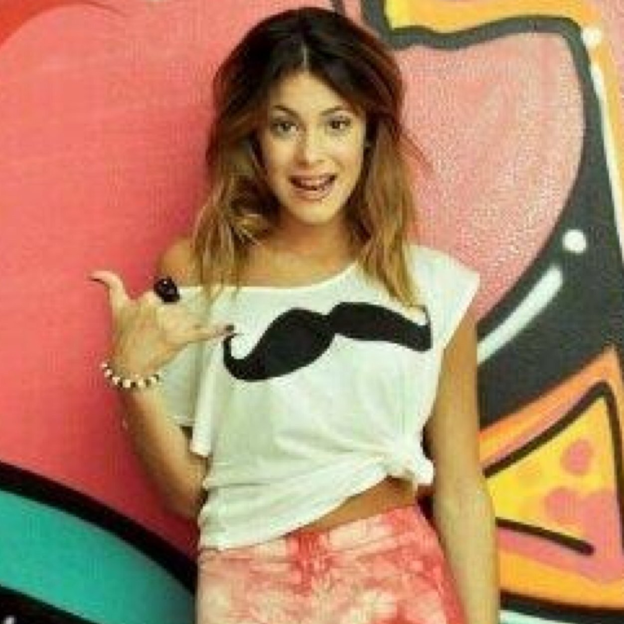 TiniFrancia2's profile picture. Leonetta forever .Violetta forever,Tini Mechi jorge diego pablo cande lodo facu ruggero xabiani valeria níco❤❤❤