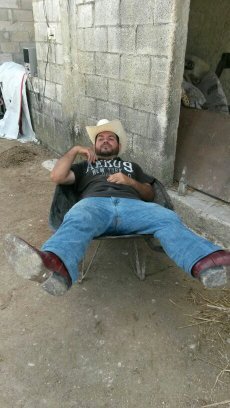 como amigo muy fino pero como enemigo tu padre