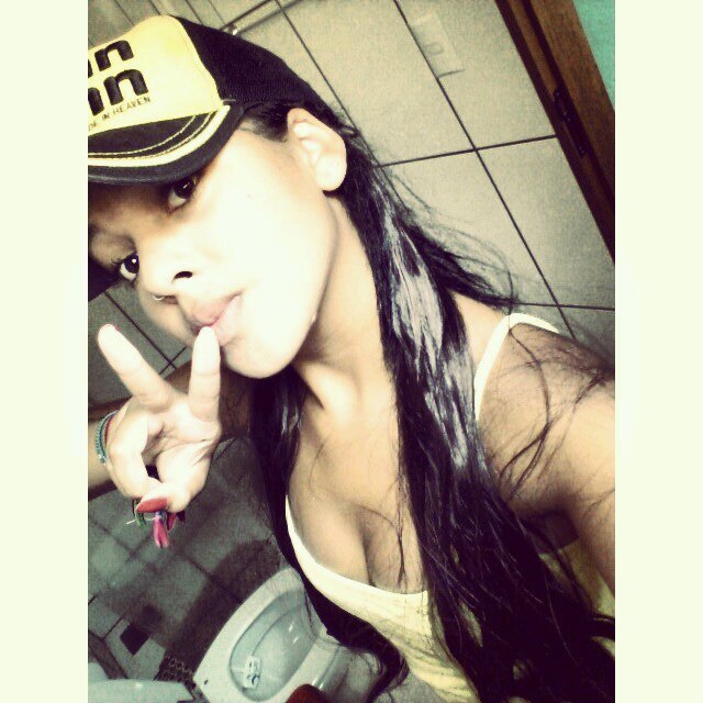 Cada um escuta a voz de Deus de um jeito
Então se tu quer me mudar pra que eu faça direito
Então faça você, já que tu és tão perfeito.