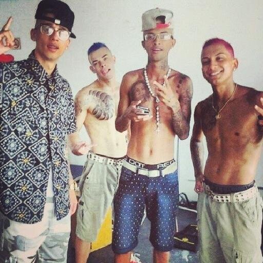 Fc dedicado ao Mc 2k ,seus dançarinos Dynho e Brankinhow e ao Mano Dj 3 Anjos que n tem assas :3