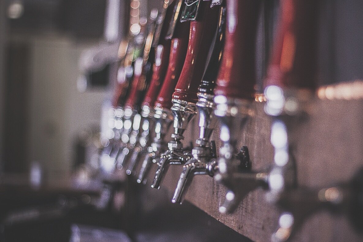 Tapping the Ozarks is a Documentary about the Craft Brewing Scene in Northwest Arkansas. Created by @UATVAlyssa @DannyHenkel Coming Spring 2014