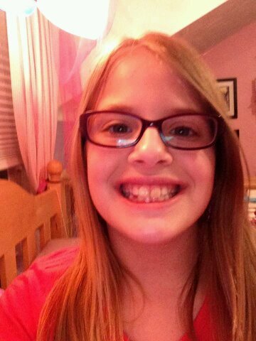 I like doing gymnastics. I'm a Mahonie . Please follow me! I love minecraft.follow me on instagram AmberMedwid11