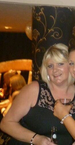 annie33cat's profile picture. 