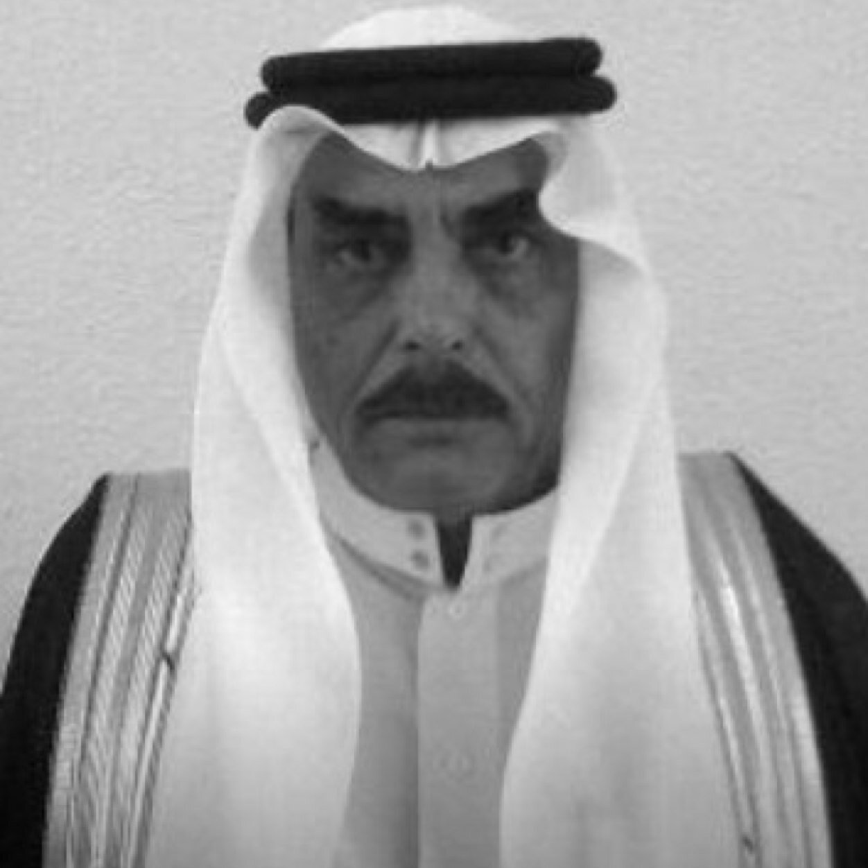آللهم أغفر لمن عشنا معهم أجمل الأيام وهزنا إليهم الحنين اللهم أرحم موتانا وأجعل الجنة مثواهم ..