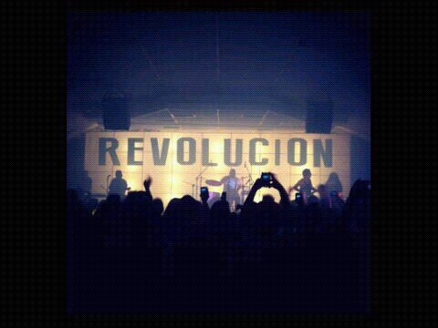 guitarrista de la banda revolucion.