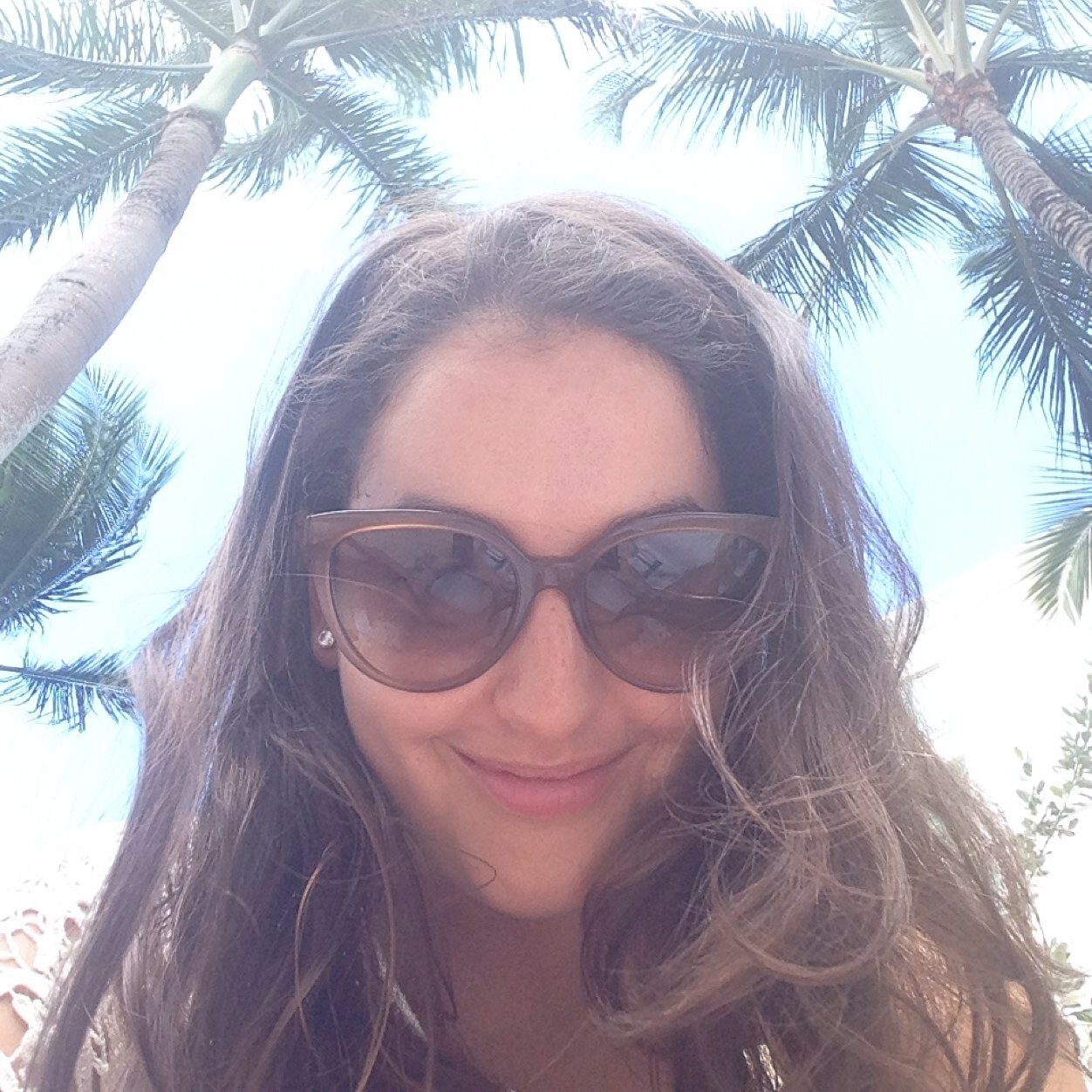 Puppy and pizza lover (in that order), Smile till my cheeks hurt, party planner extraordinaire. Suburban-but still cool-mom. @twitter