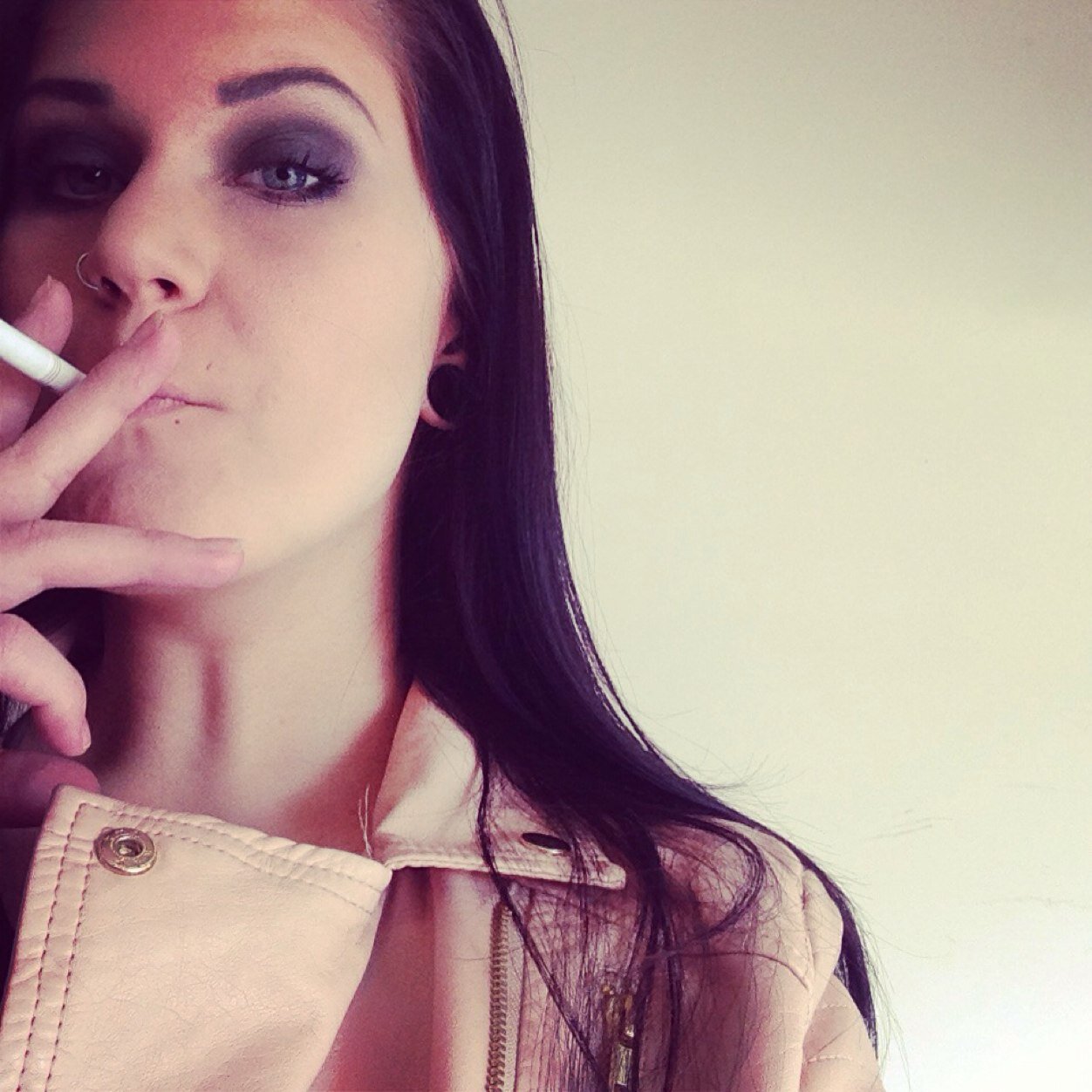 901. Single. Cosmetologist. Billiards and Metal. Tattoos and piercings. Edgar Allan Poe fan.