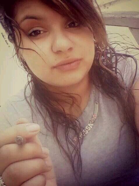 thee Best to Be Around ..! 17 yrs.° 6.10.95 #TeamGemini : Cool Af : loves Too get KUSHED Out ! Haha, & Straight up The BOMB Bitchh*