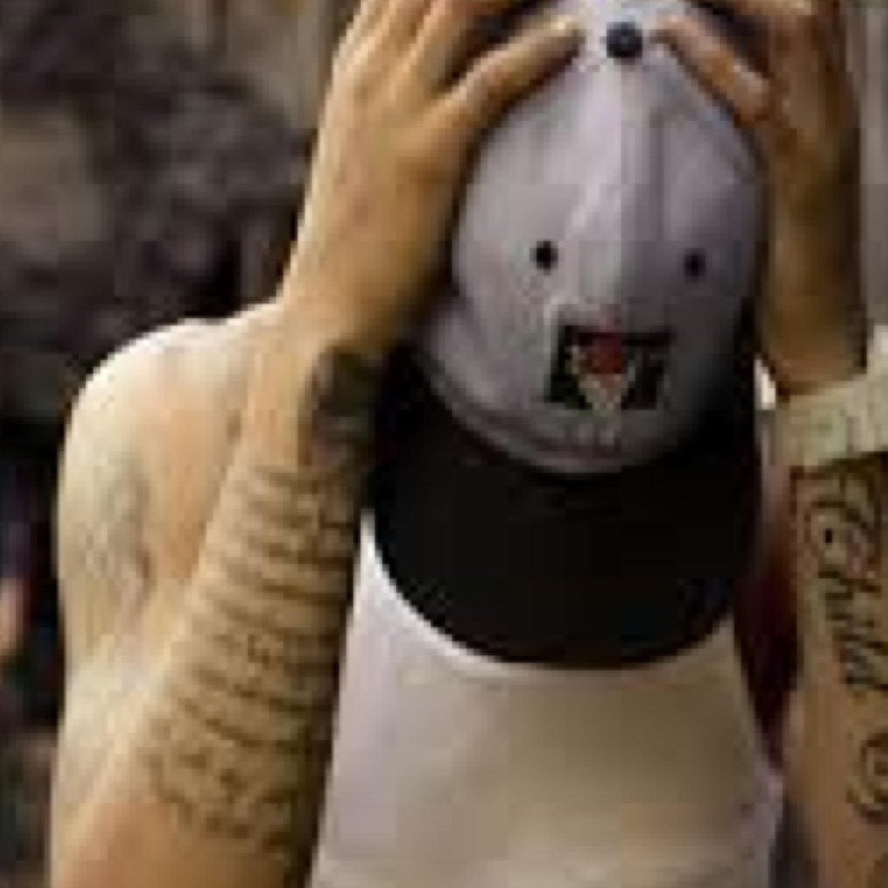 d_ismn's profile picture. Muerte para la gente que no tiene conpasion