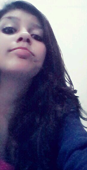 Sou chata, posso ser crianca as vezes, sou injoada, sou insuportavel, mas tenho mais um defeito: me apego rapido demais as pessoas...