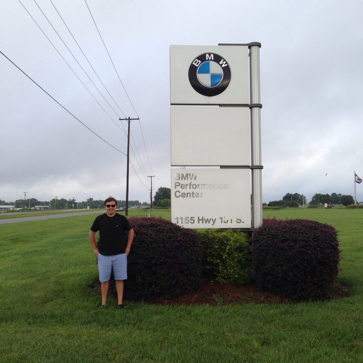 DougChatwin's profile picture. [OO==[][]==OO]