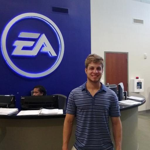 Associate Programmer @ Gunfire Games, Wears a funny hat and wields a bow