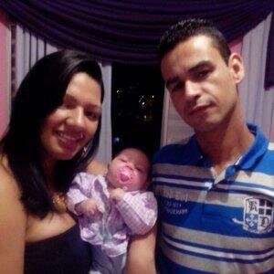 sou uma pessoa muito boa gosto de sair e bebe com meus amigos e minha mulher