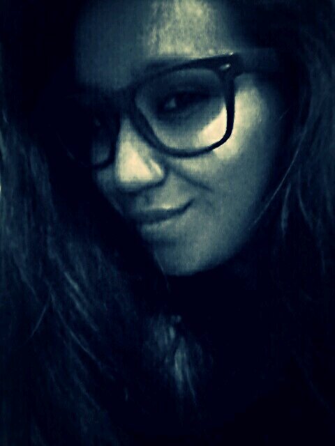 Hola Tengo 16 años y me gusta mucho cantar♬ y AmO con todo mi ❤ a Justin Bieber ❀◕‿◕❀ Me sigues, y yo te sigo asi de simple muack .