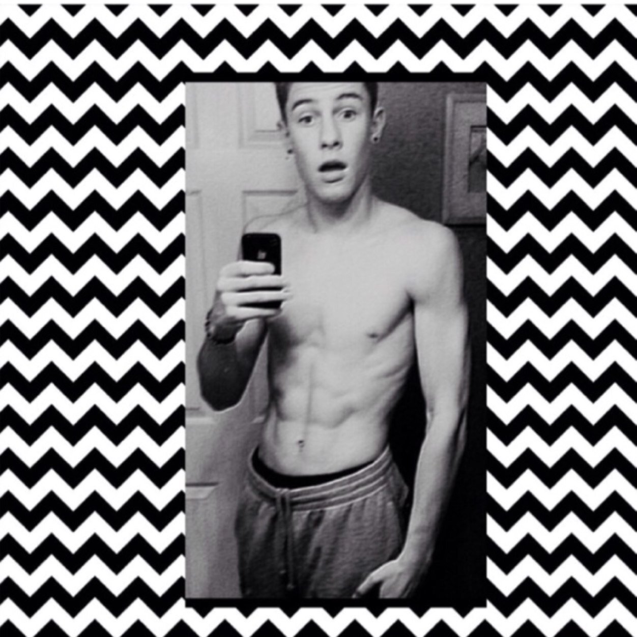 Zayummmm bae. Thanks for following!! Everything Magcon here!! :)