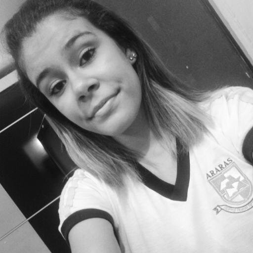 Primeiro eu escolho Deus , mesmo que essa escolha me faça desistir das próximas .