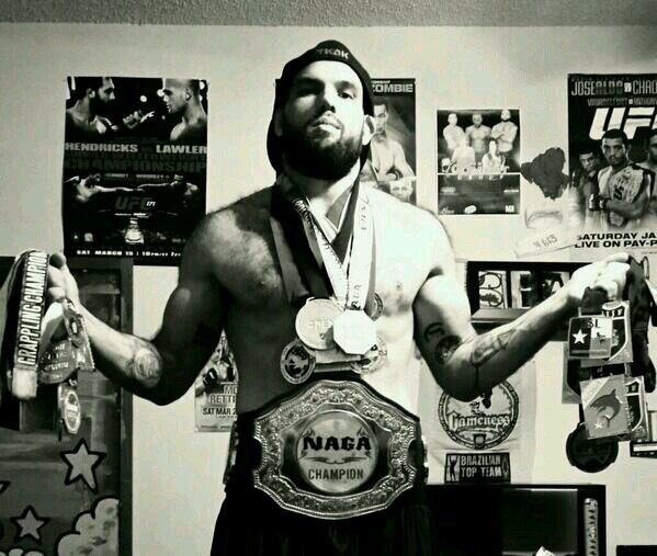 BJJ & MMA ALL DAY all about living a full life and pushing the body. Head instructor of Ohana Academy West. 🤙🥋