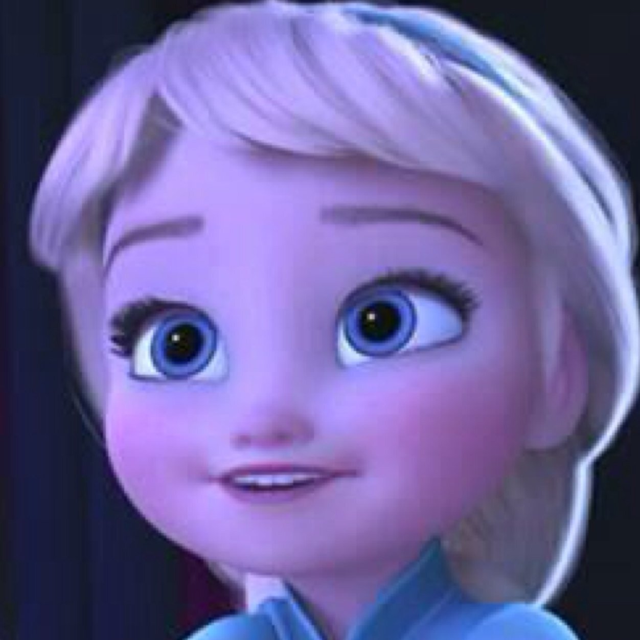Hi im elsa, i stay inside my room i dont wanna hurt anna.. #5yearsold Im sorry anna