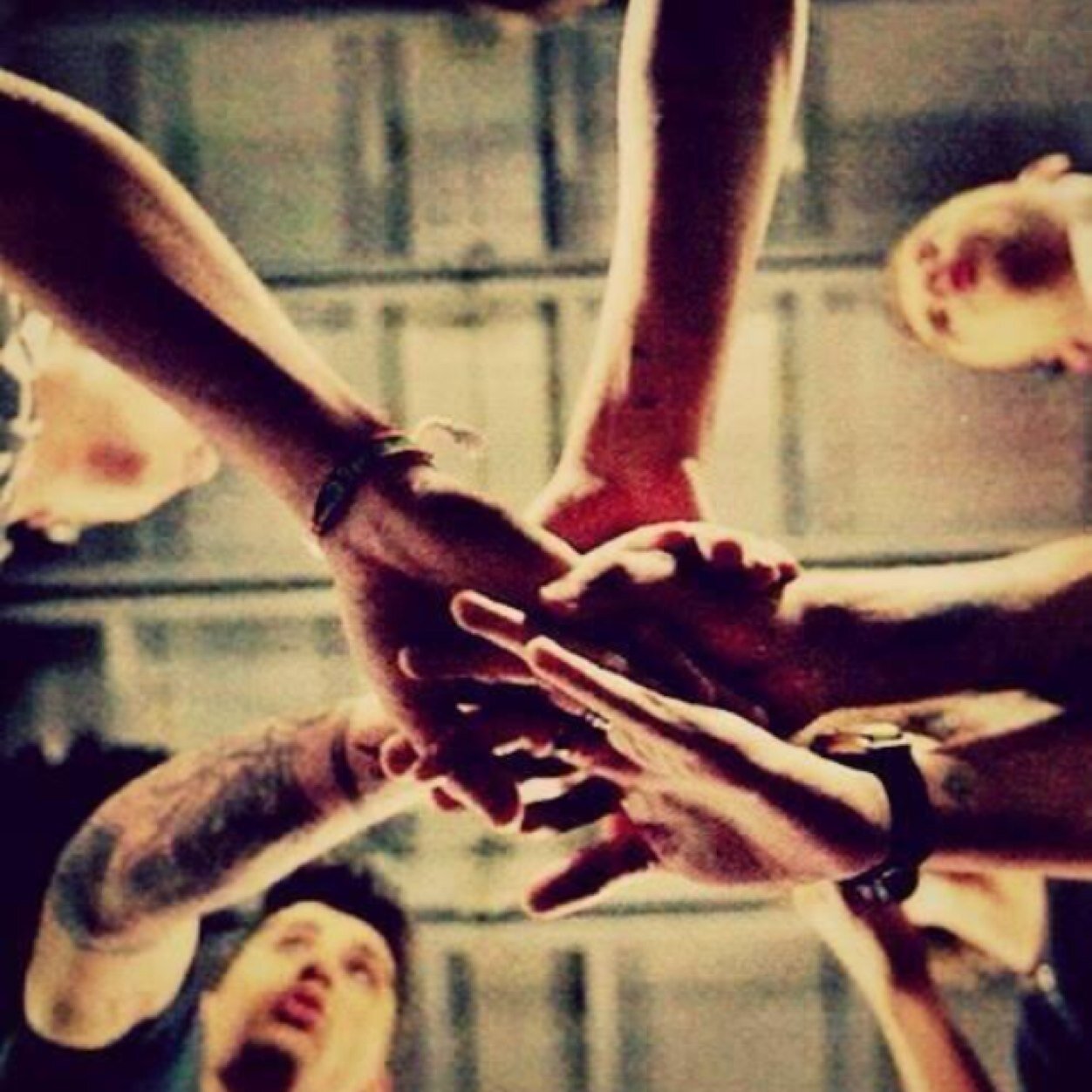 FREE FOLLOW FROM @Nouisgonedark GO FOLLOW HER!!!