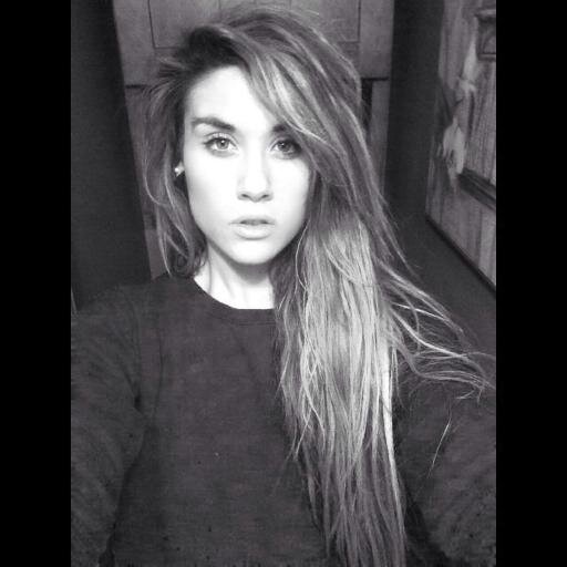 Young and Beautiful! Get to know me #Lesbian