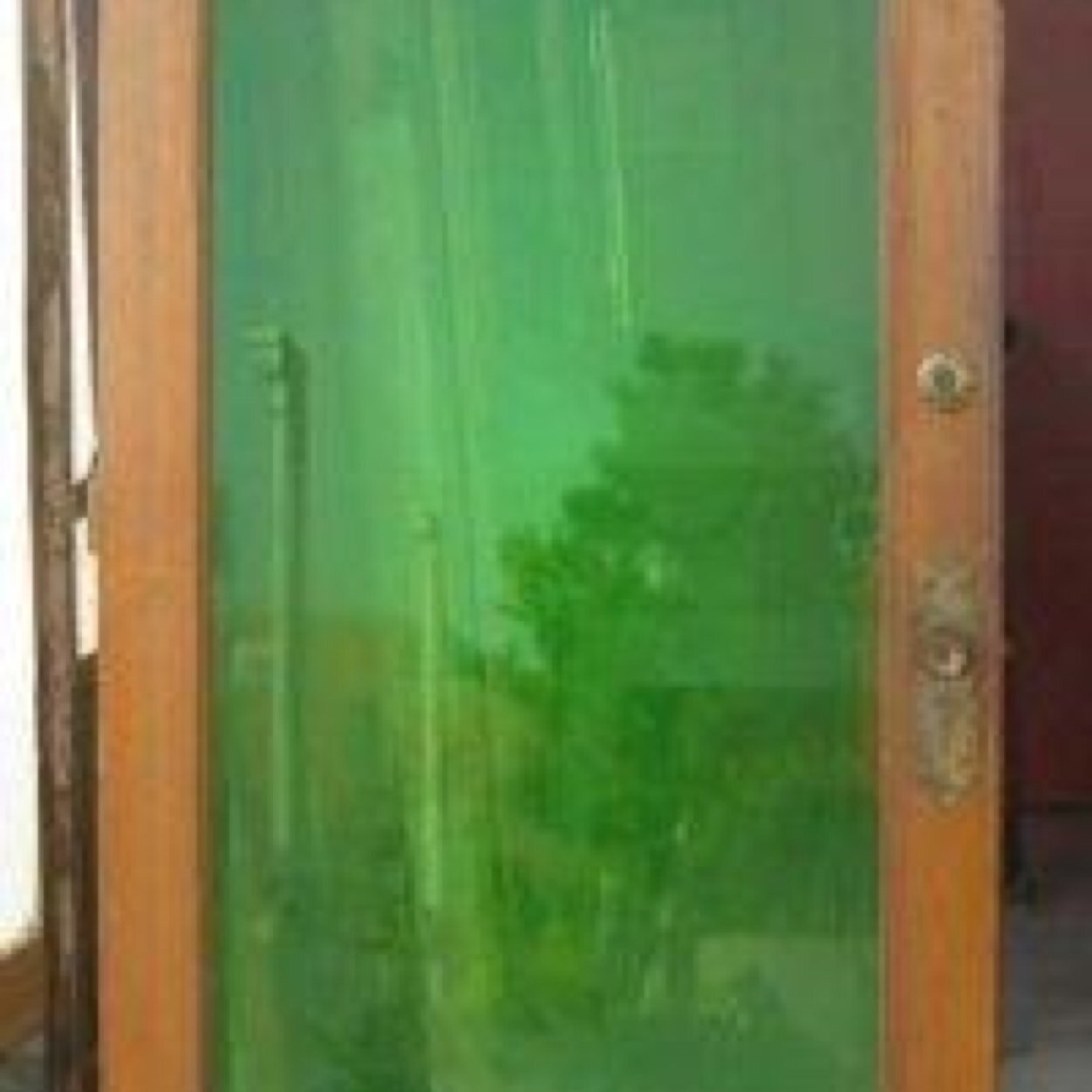 Theres a secret to what goes through the green glass door. Can you figure it out? Don't tell anyone the secret! Send your own ideas and we will retweet them!