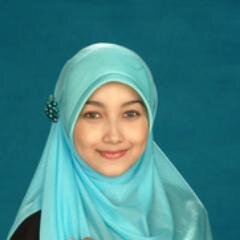 hidup ini tak sulit namun juga tak mudah, hanya diperlukan kebijaksanaan untuk melewati dunia ini... smile makes my life beauty... :)