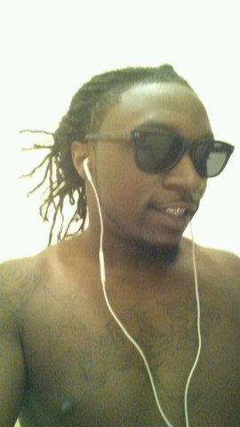 santoniobeasley's profile picture. its hard to be me